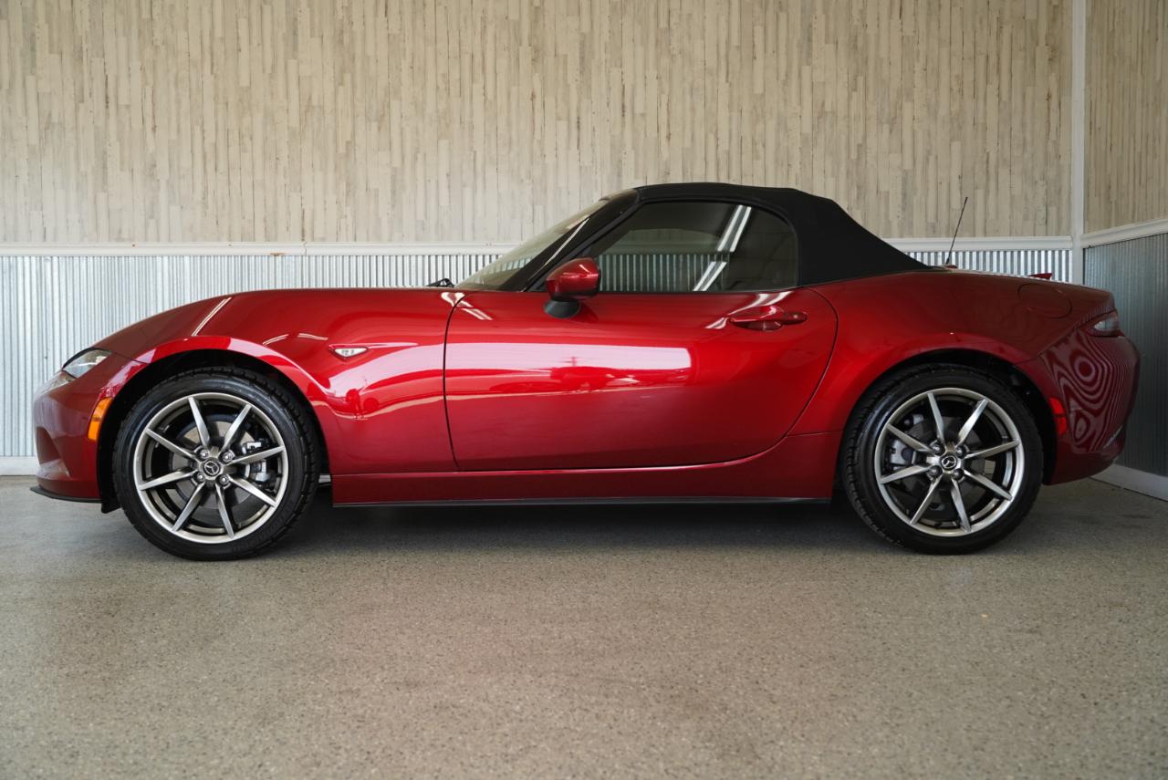 Mazda MX-5 Miata Grand Touring Auto 2023