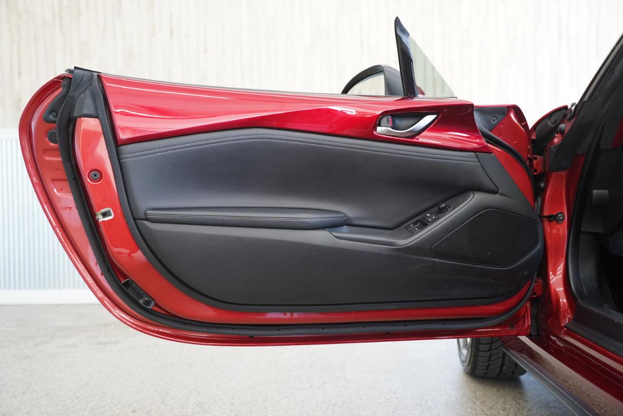 Mazda MX-5 Miata Grand Touring Auto 2023