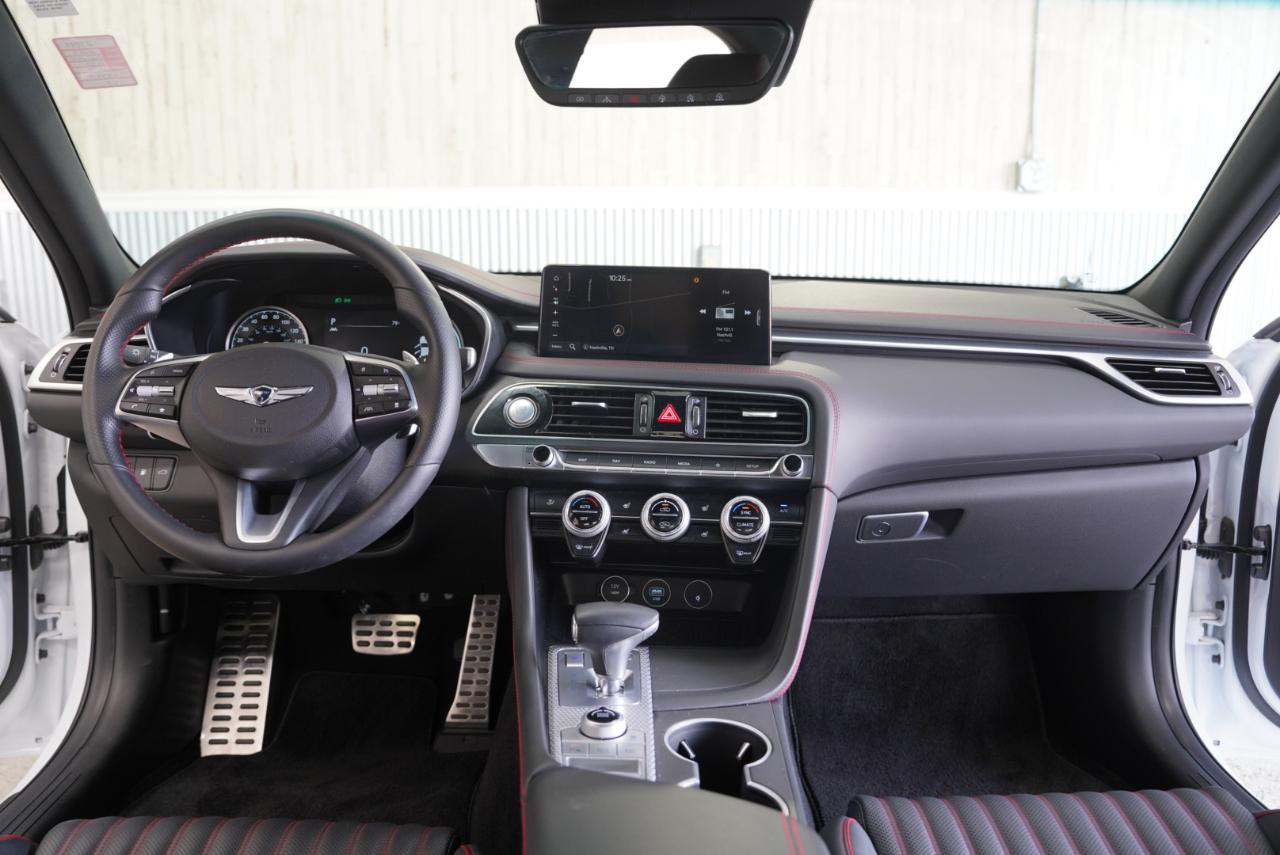 Genesis G70 3.3T Sport Advanced RWD 2023