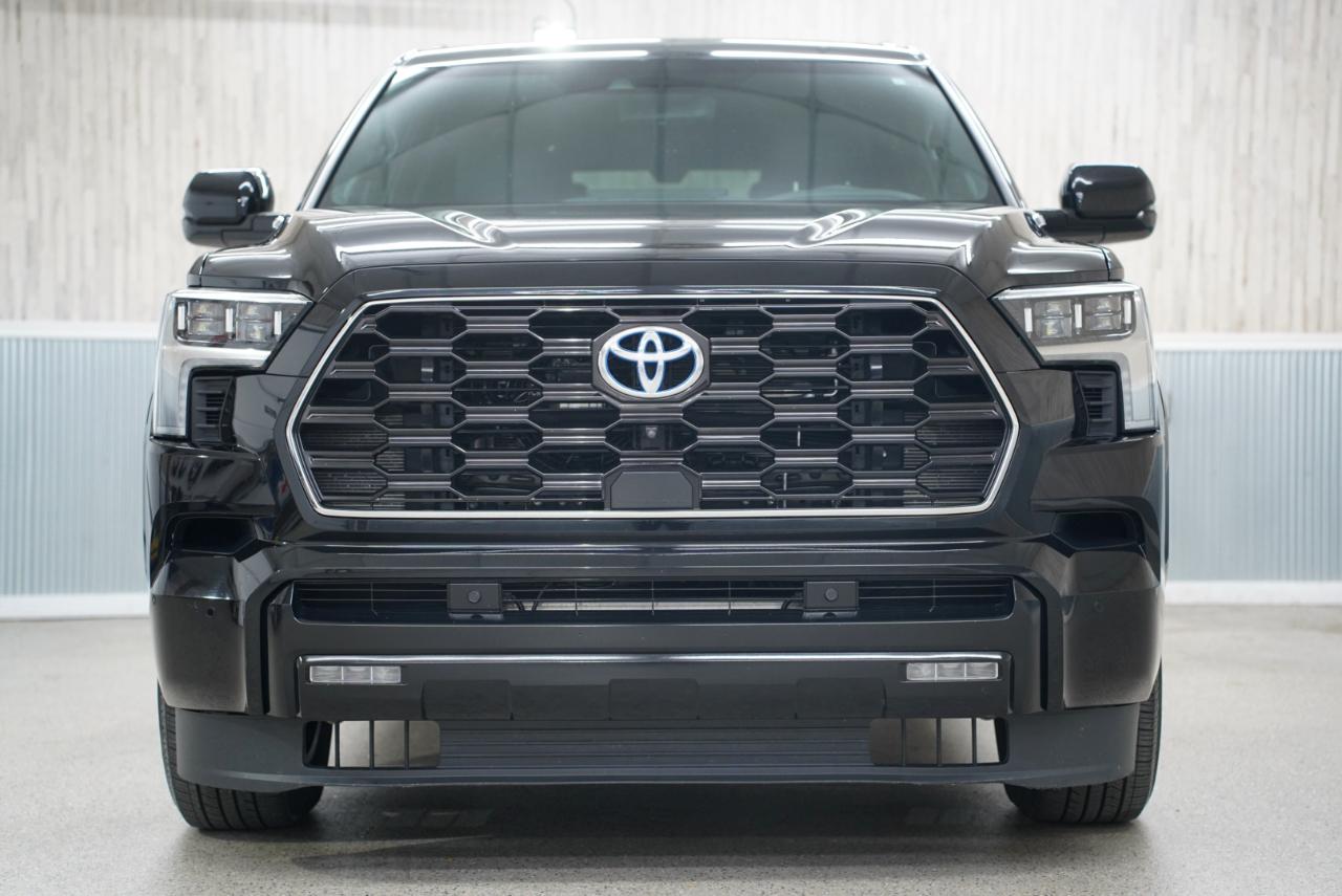 Toyota Sequoia Capstone 4WD (Natl) 2023