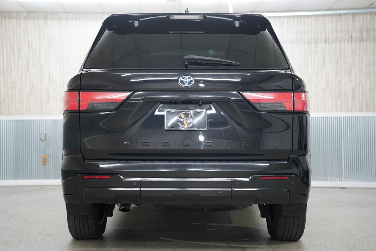 Toyota Sequoia Capstone 4WD (Natl) 2023