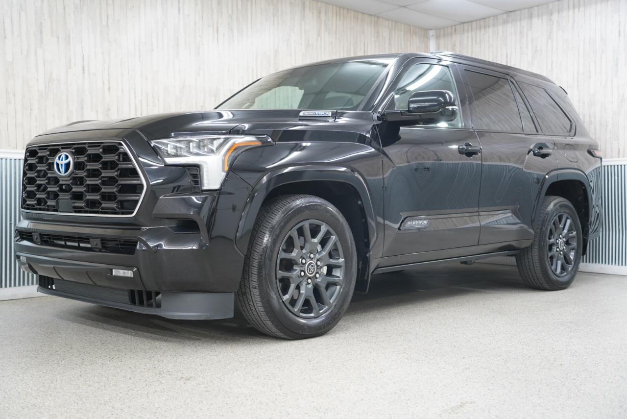Toyota Sequoia Capstone 4WD (Natl) 2023