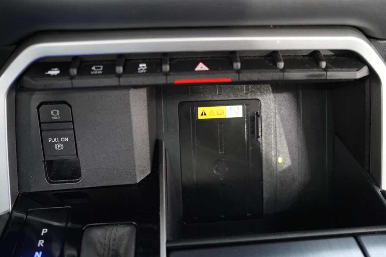 Toyota Sequoia Capstone 4WD (Natl) 2023