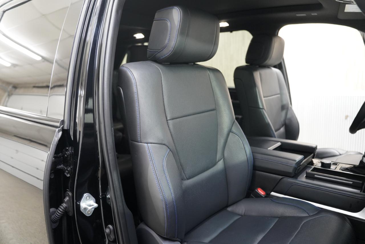 Toyota Sequoia Capstone 4WD (Natl) 2023