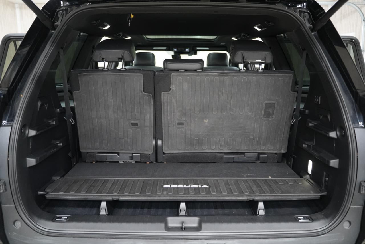 Toyota Sequoia Capstone 4WD (Natl) 2023
