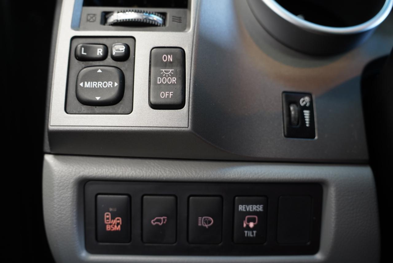 Toyota Sequoia  2016