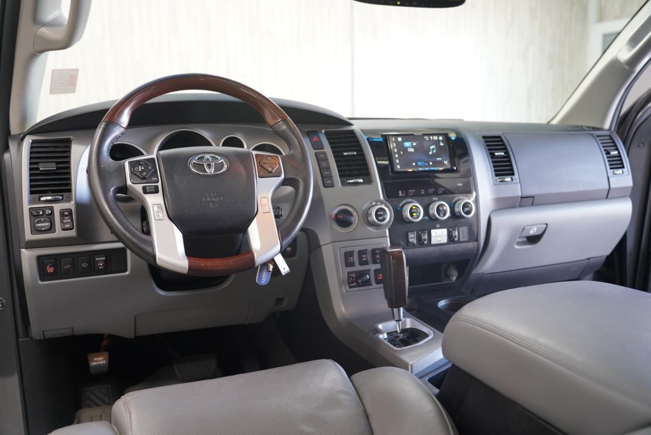 Toyota Sequoia  2016