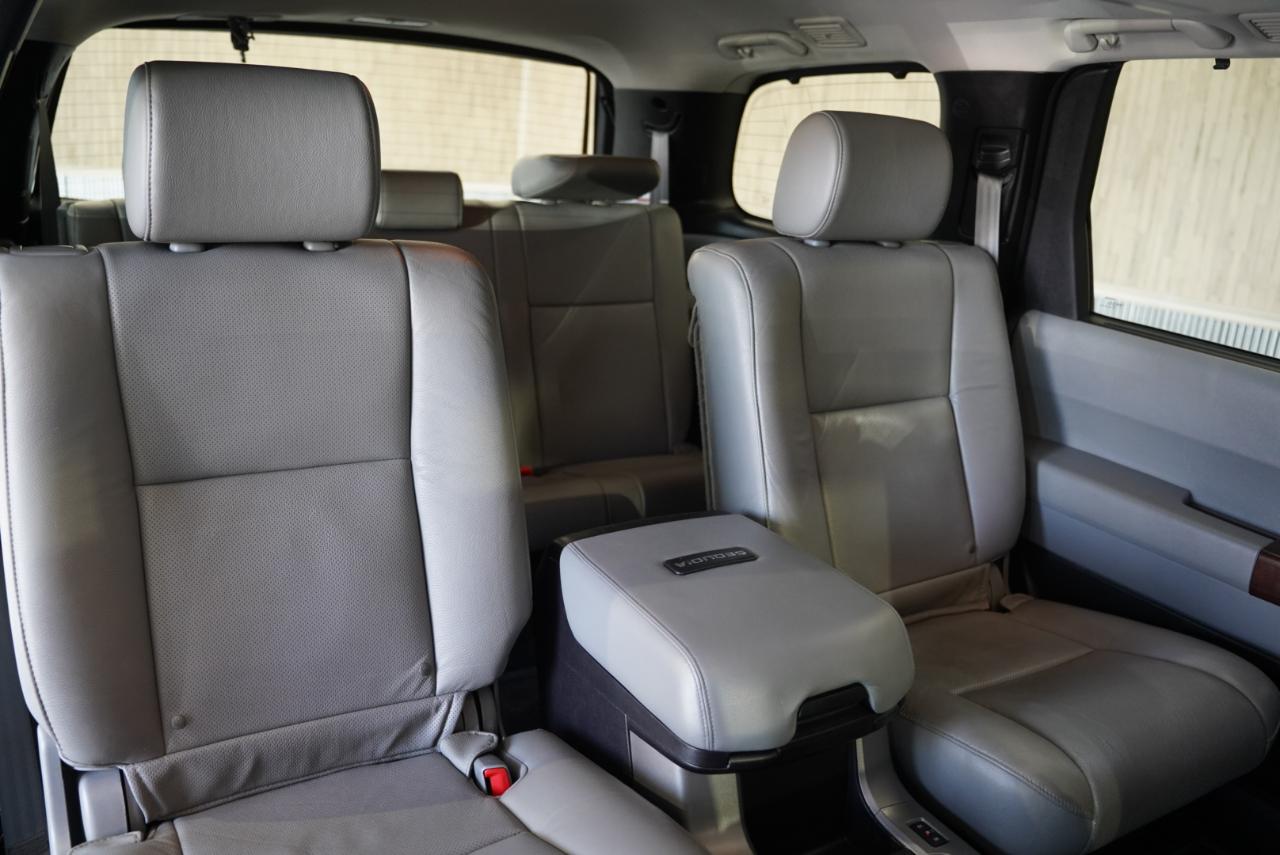 Toyota Sequoia  2016