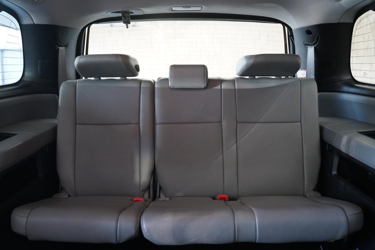 Toyota Sequoia  2016