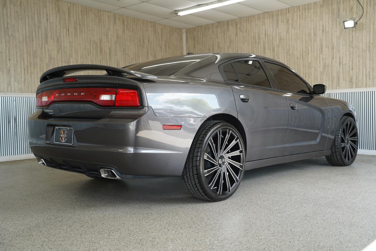 Dodge Charger 4dr Sdn SXT Plus AWD 2013