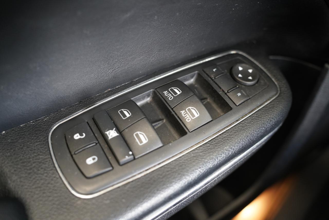 Dodge Charger 4dr Sdn SXT Plus AWD 2013