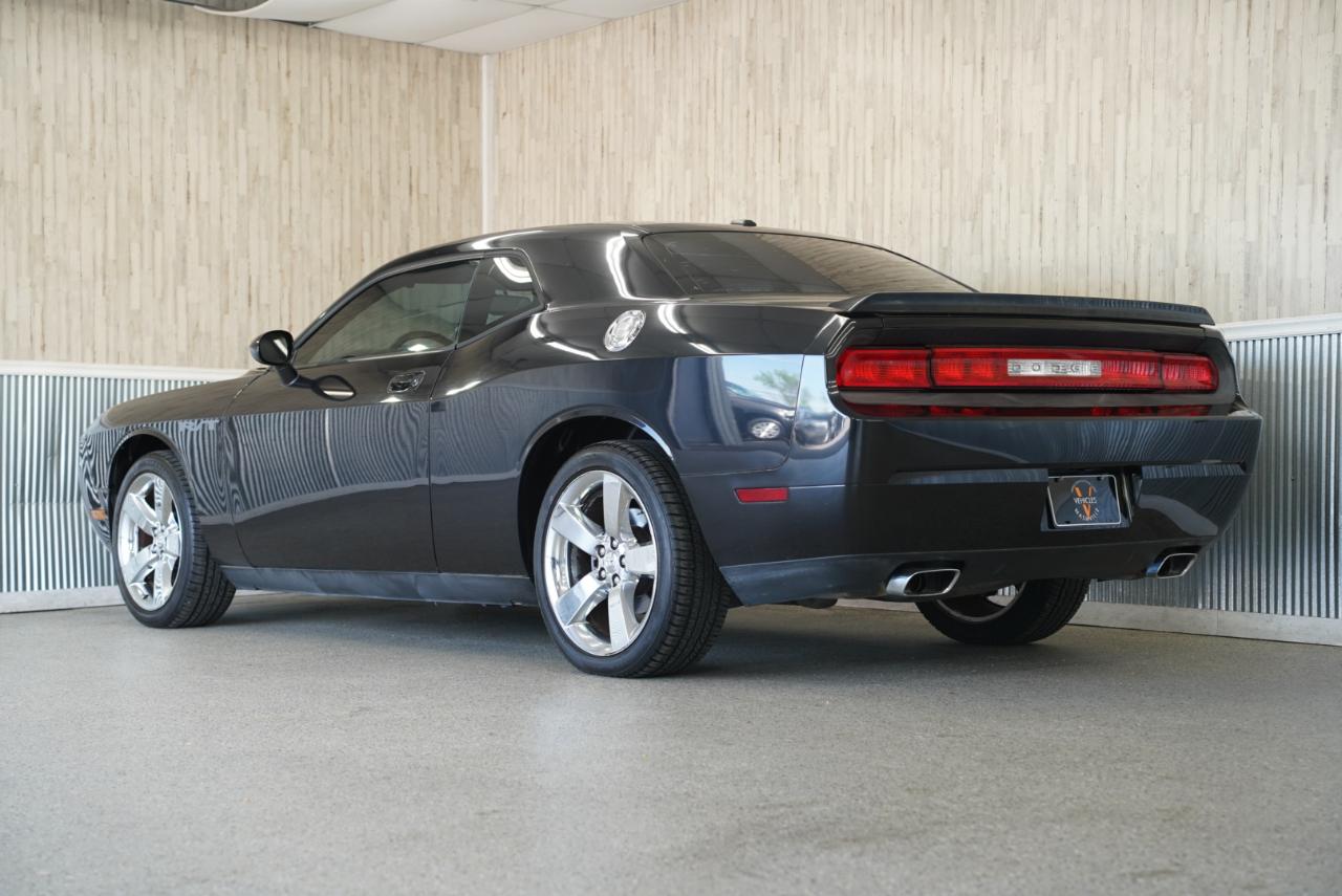 Dodge Challenger 2dr Cpe R/T 2010