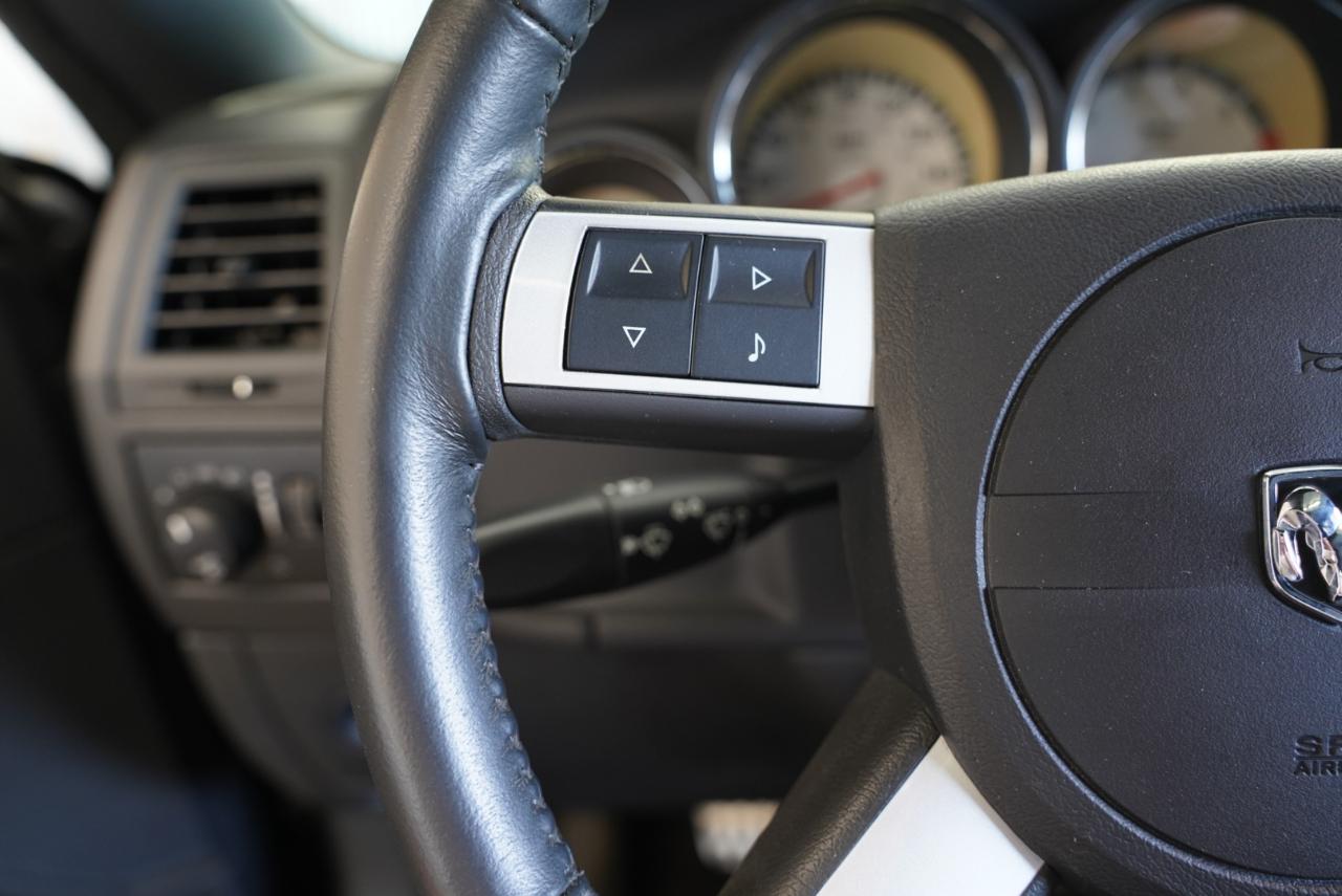 Dodge Challenger 2dr Cpe R/T 2010