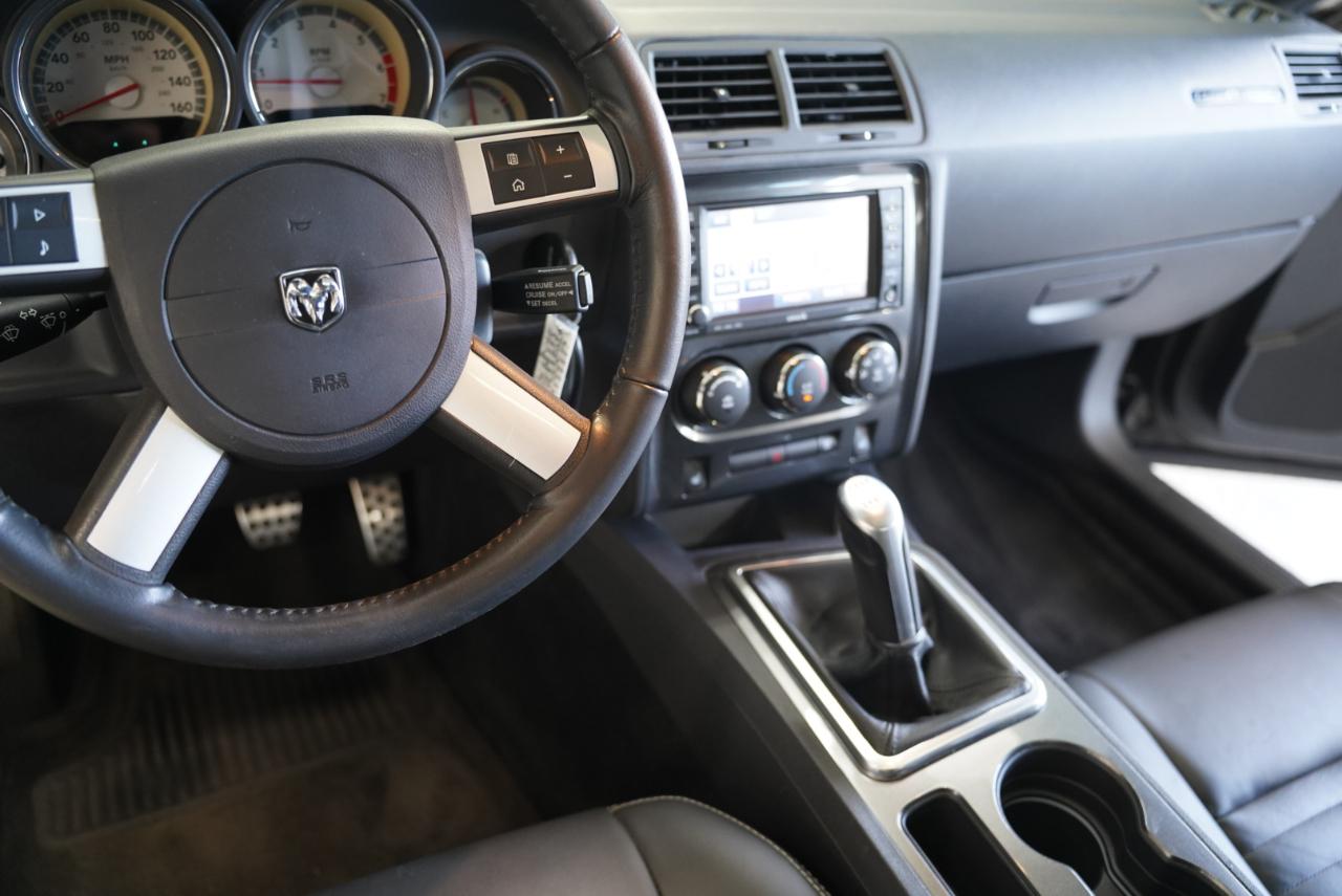 Dodge Challenger 2dr Cpe R/T 2010