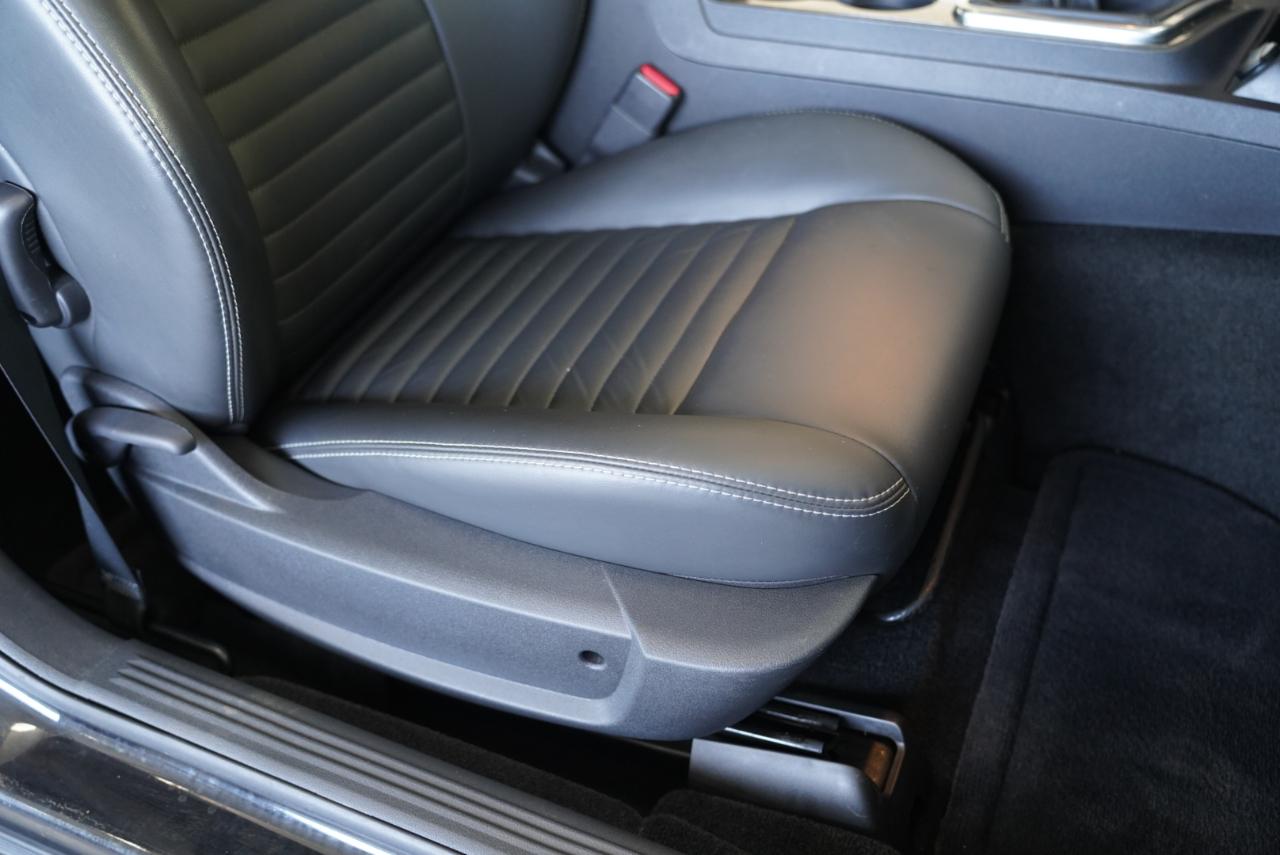 Dodge Challenger 2dr Cpe R/T 2010