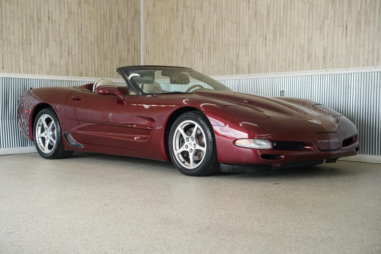 Chevrolet Corvette 2dr Convertible 2003