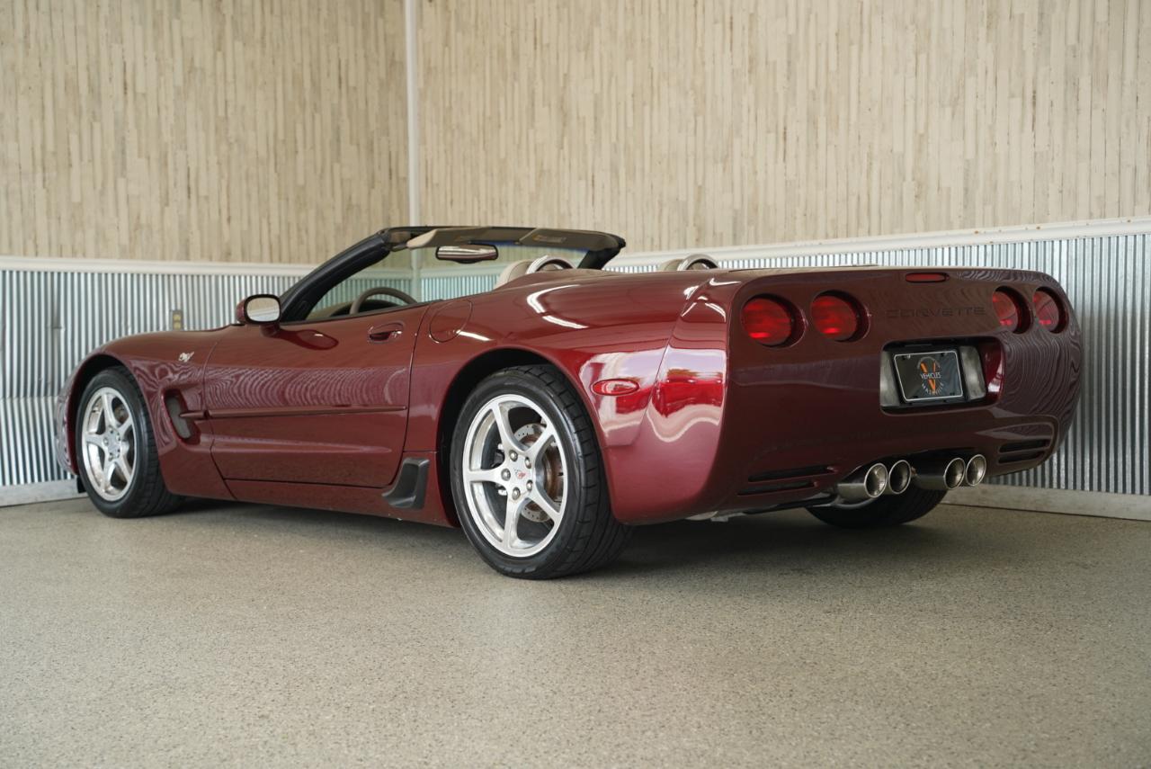 Chevrolet Corvette 2dr Convertible 2003
