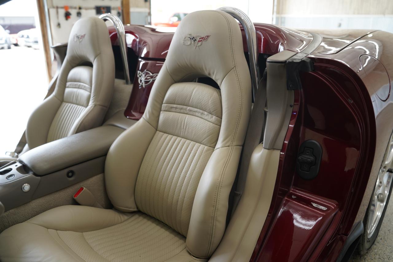 Chevrolet Corvette 2dr Convertible 2003