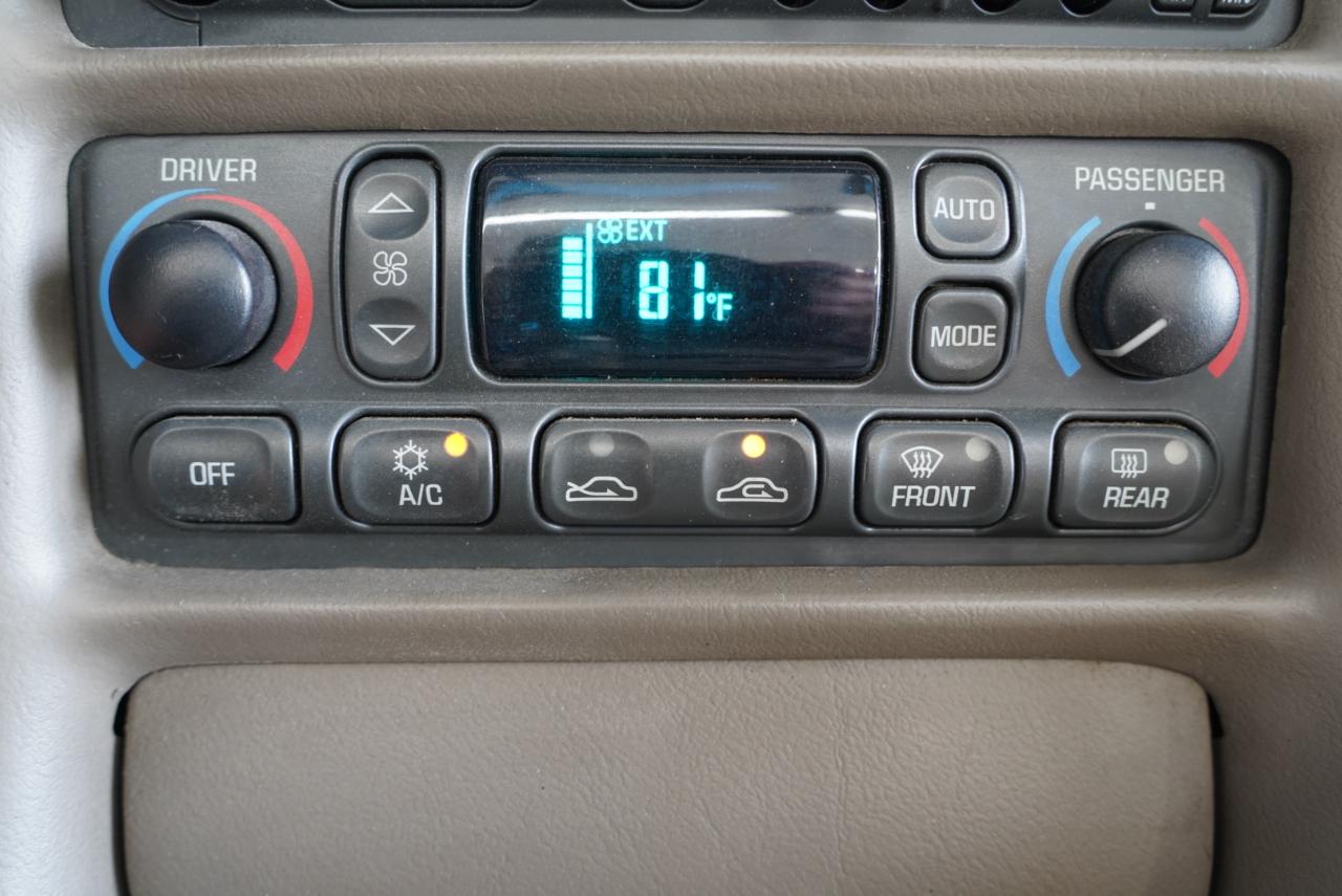 Chevrolet Corvette 2dr Convertible 2003