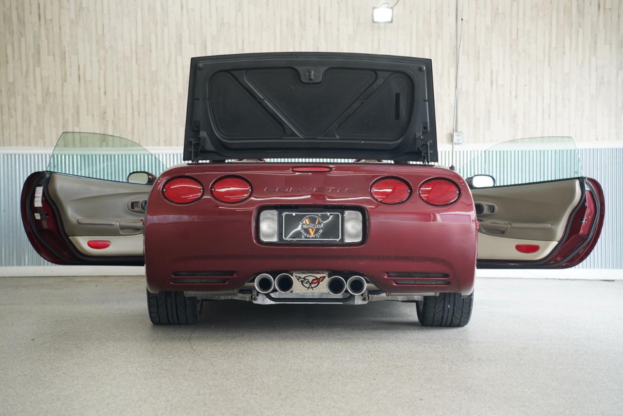 Chevrolet Corvette 2dr Convertible 2003