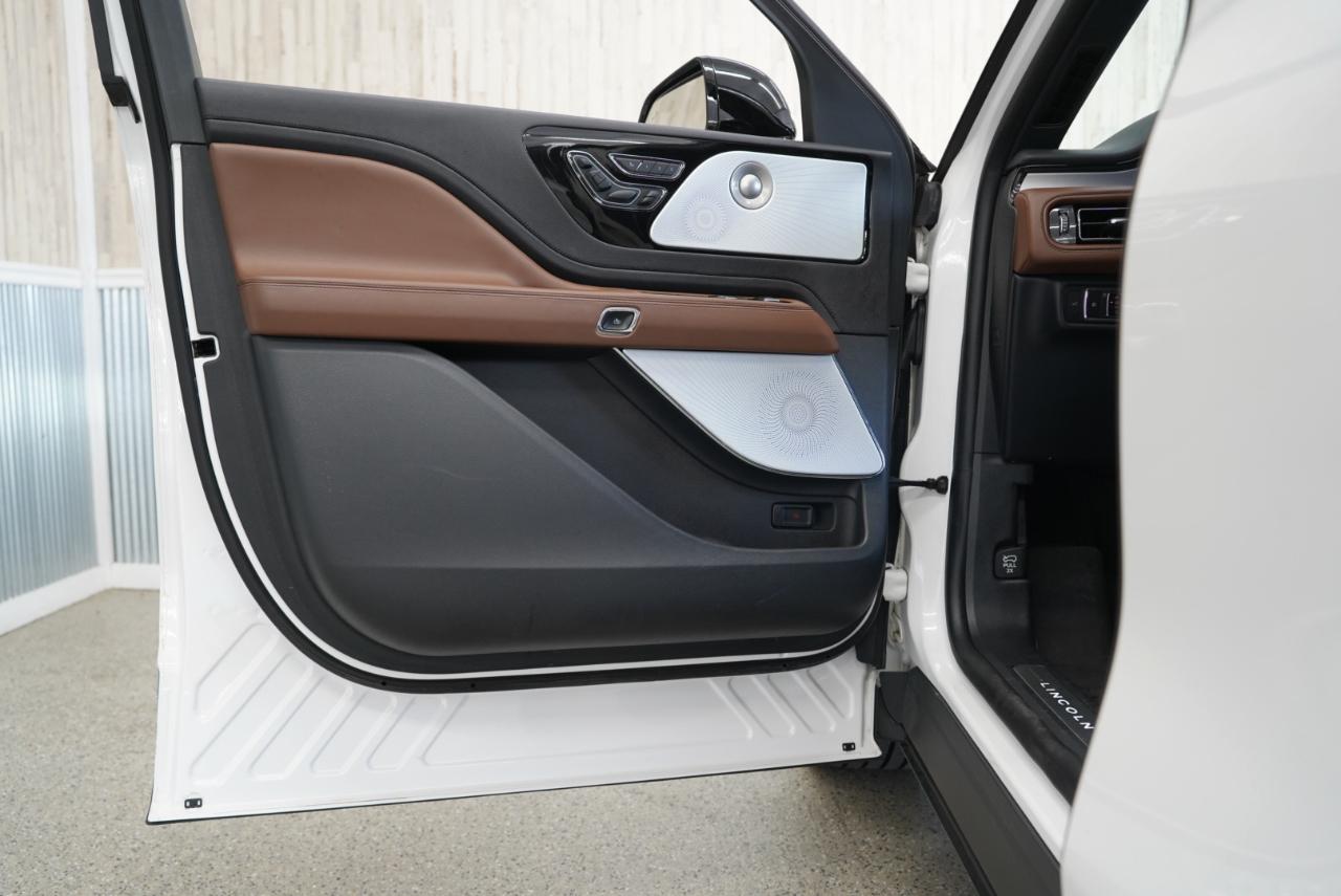 Lincoln Aviator Reserve AWD 2023