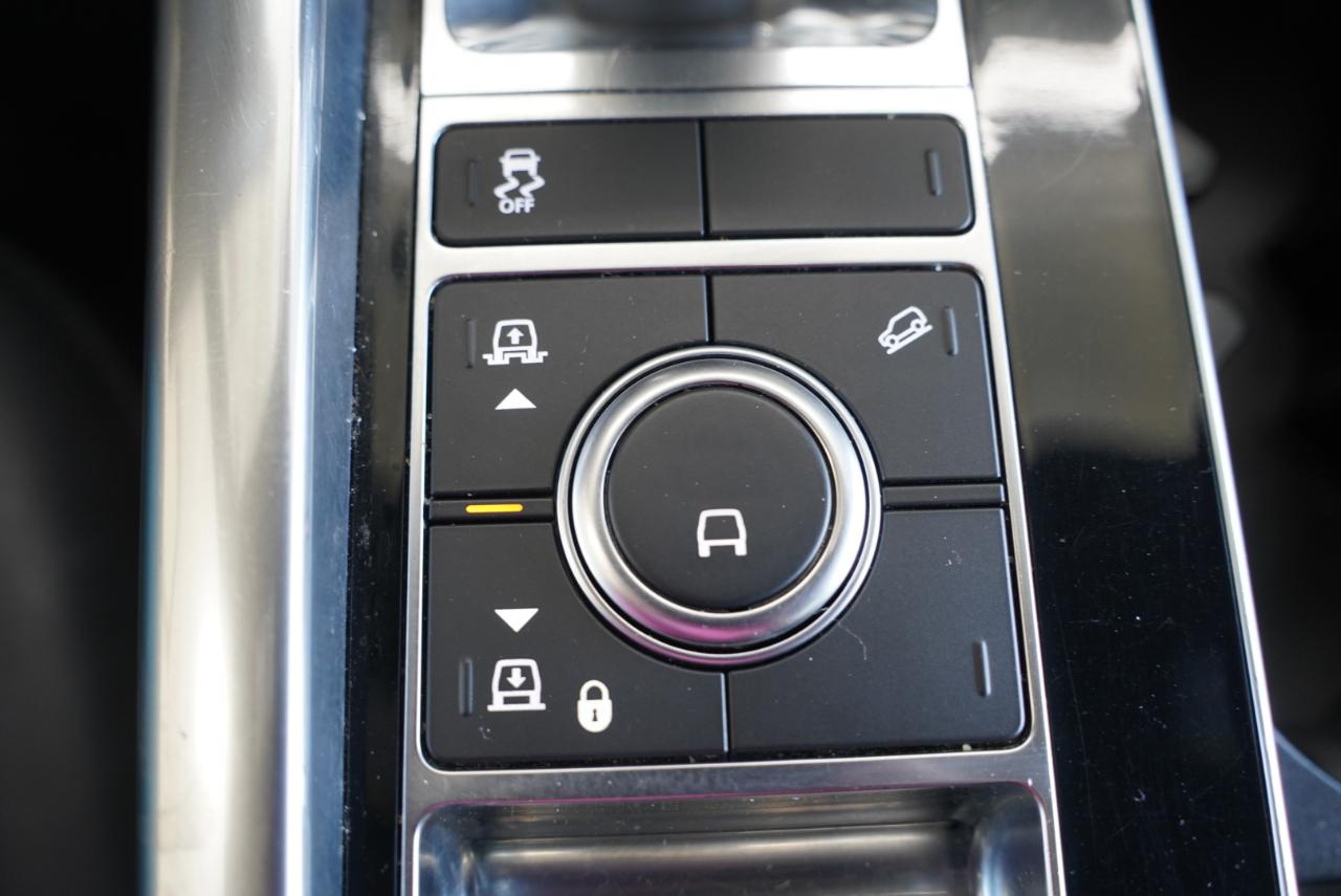 Land Rover Range Rover Sport Turbo i6 MHEV HST 2020