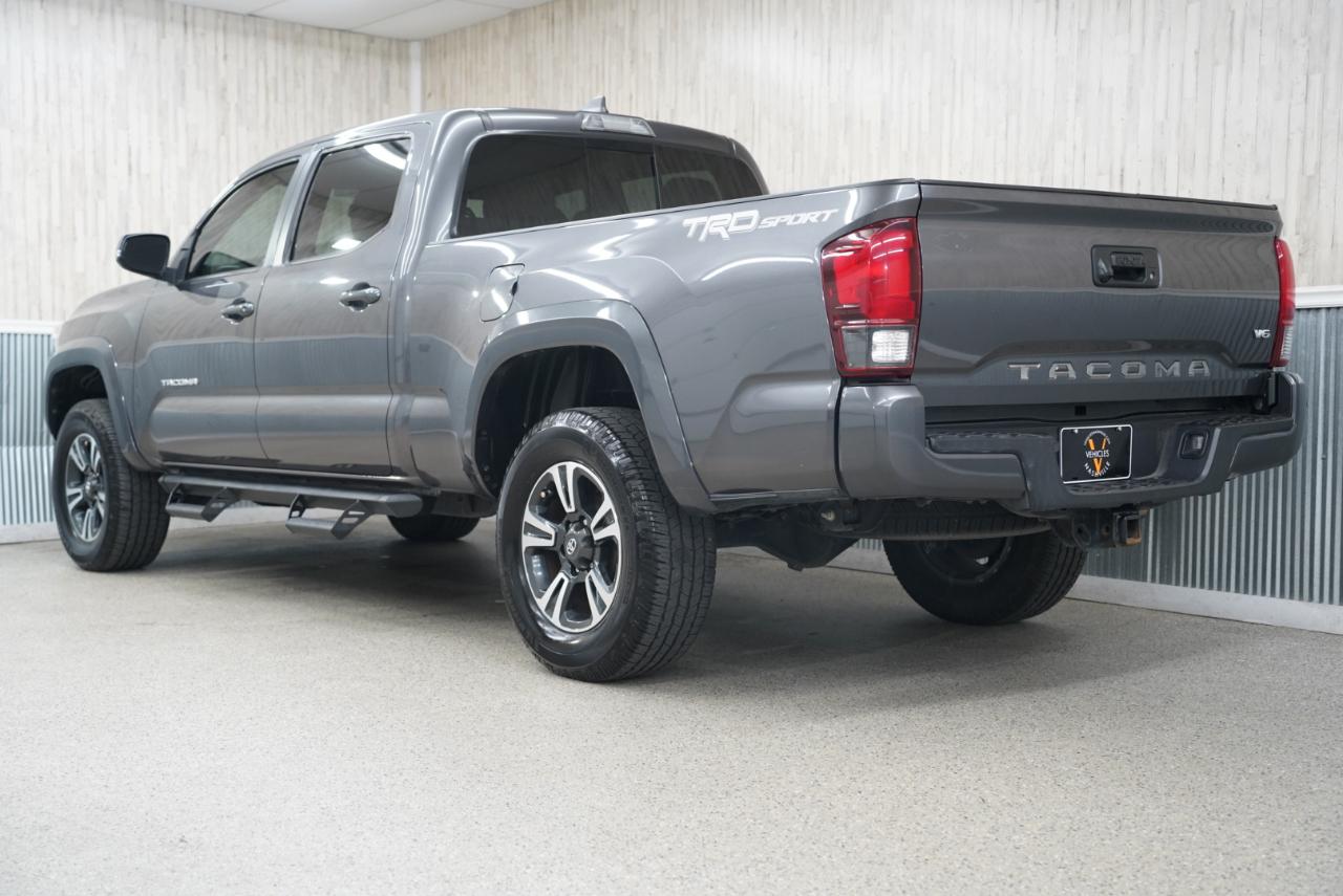 Toyota Tacoma  2018
