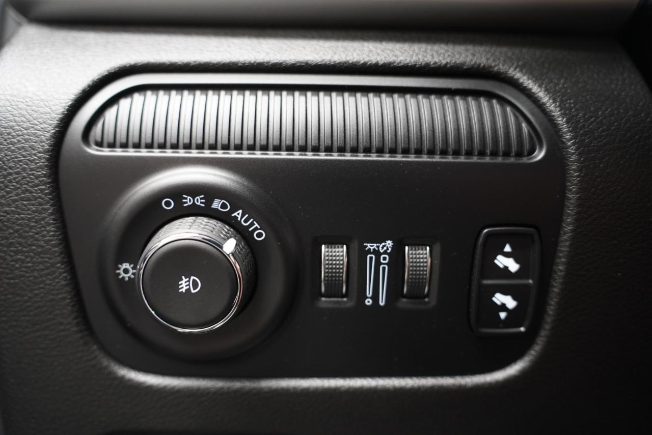 Jeep Wagoneer Series II 4x4 2022