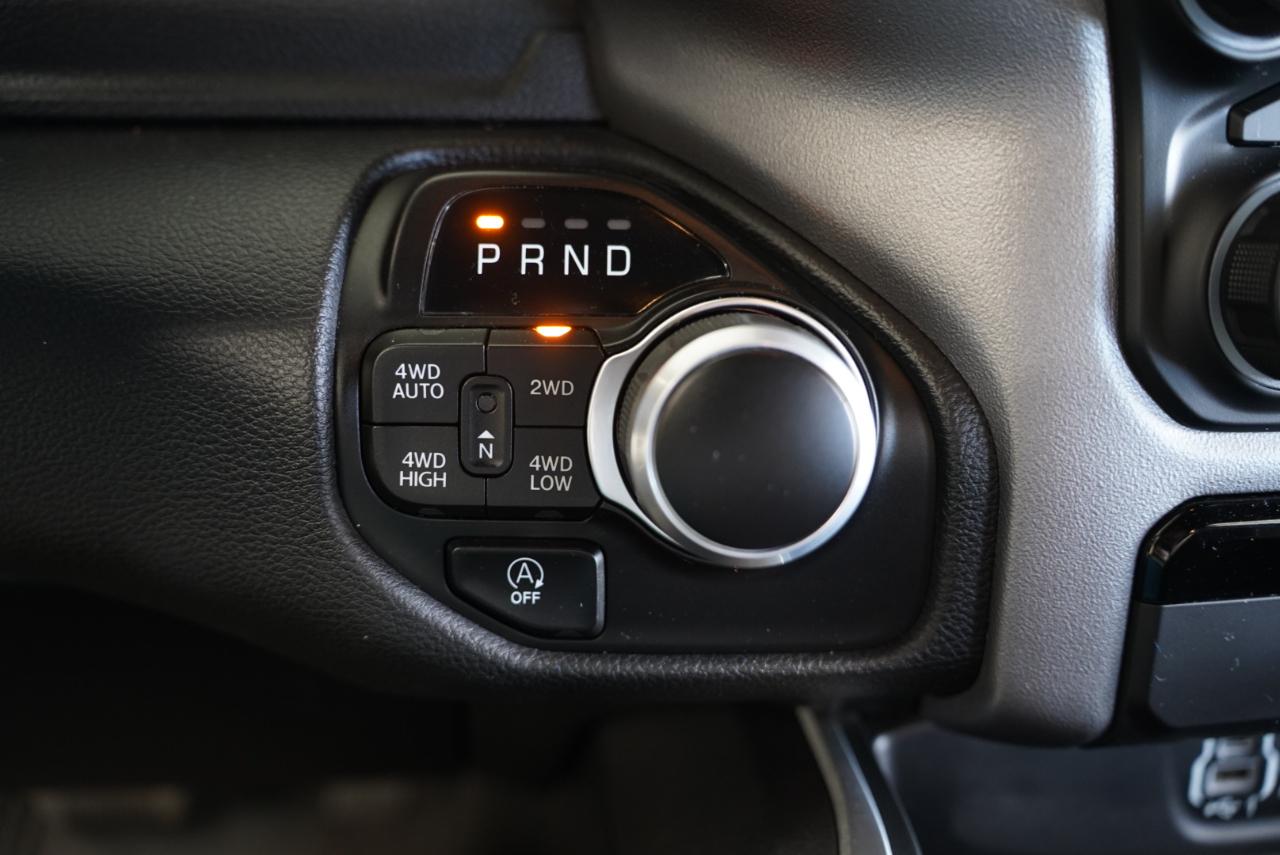 RAM 1500 Big Horn 4x4 Crew Cab 5'7" Box 2023