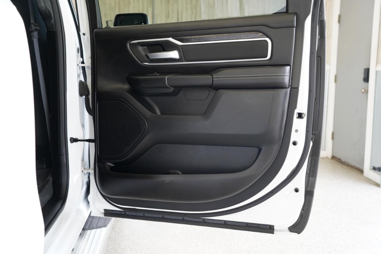 RAM 1500 Big Horn 4x4 Crew Cab 5'7" Box 2023