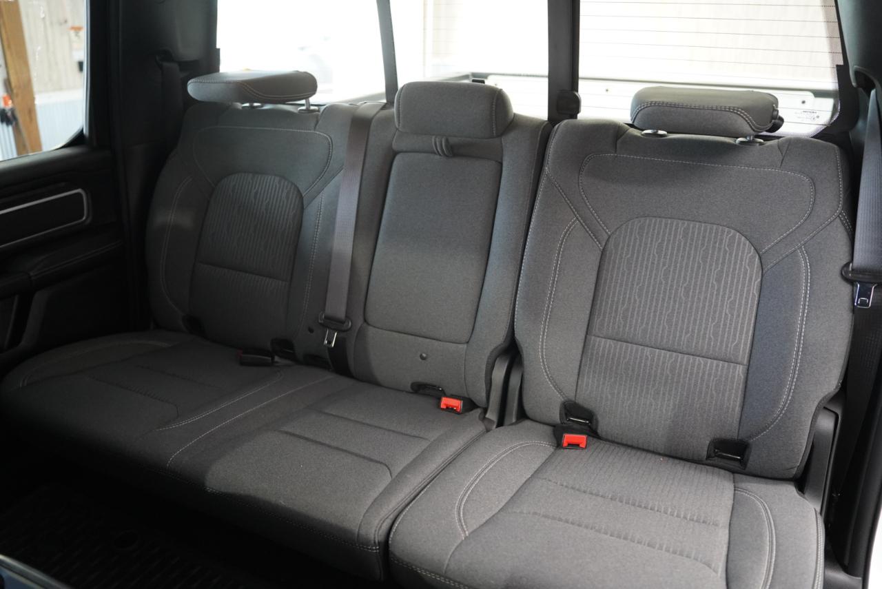 RAM 1500 Big Horn 4x4 Crew Cab 5'7" Box 2023