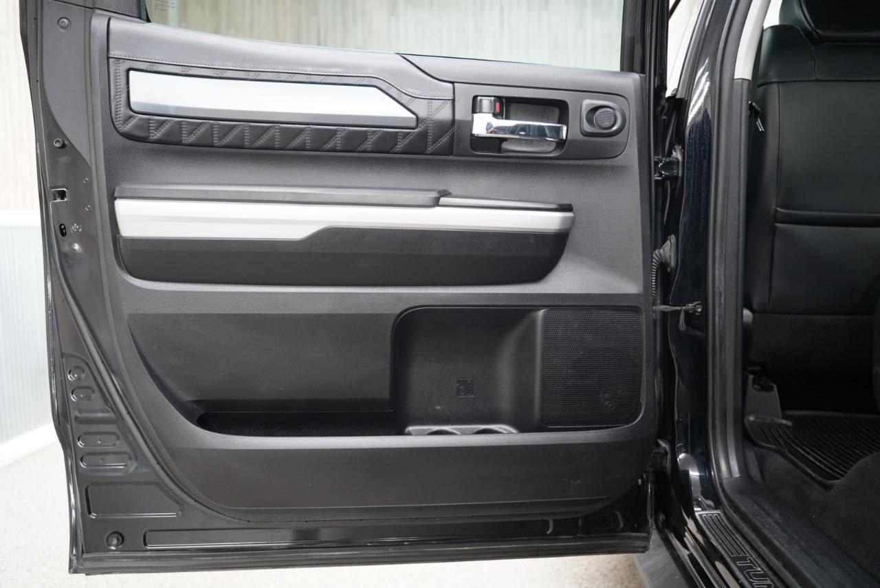 Toyota Tundra 4WD  2020