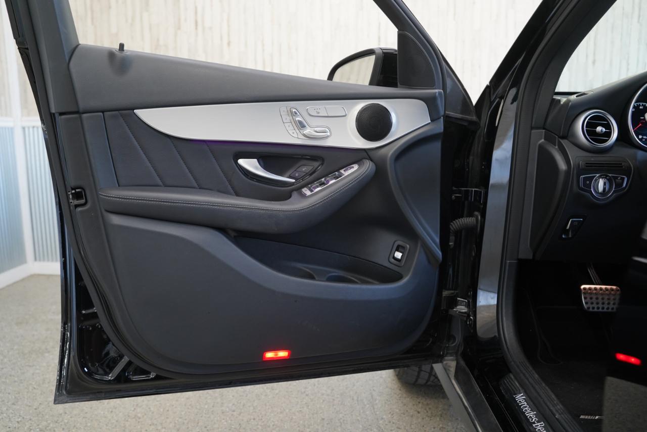 Mercedes-Benz GLC GLC 300 SUV 2022