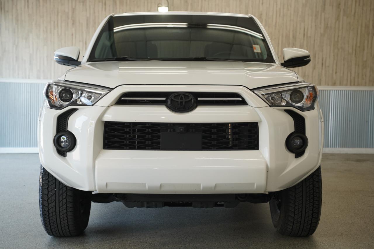 Toyota 4Runner SR5 Premium 4WD 2024