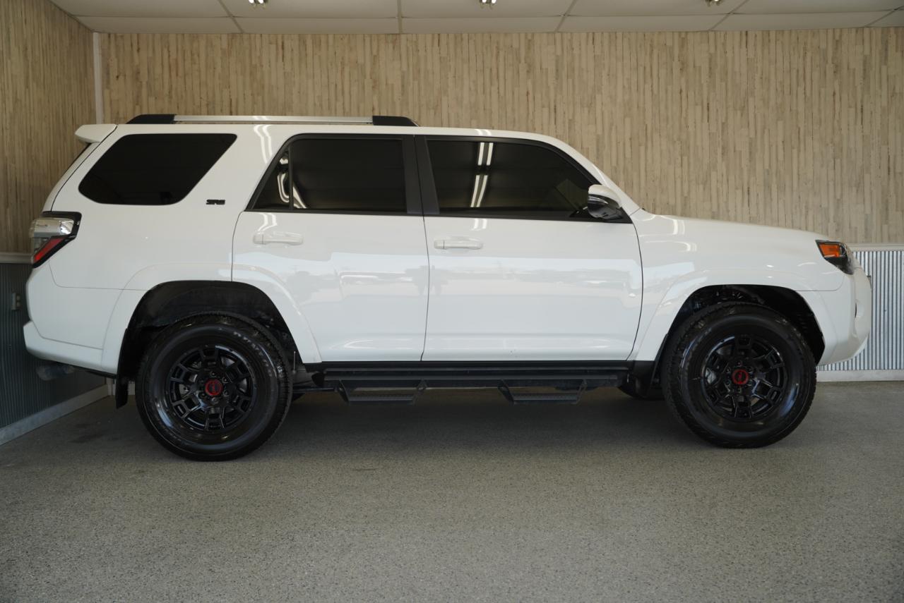 Toyota 4Runner SR5 Premium 4WD 2024