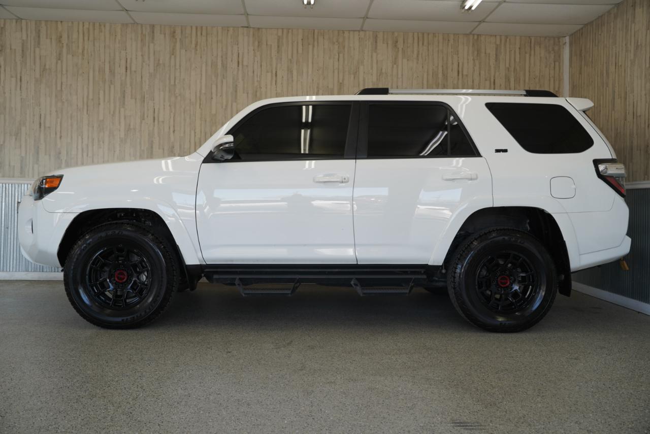 Toyota 4Runner SR5 Premium 4WD 2024