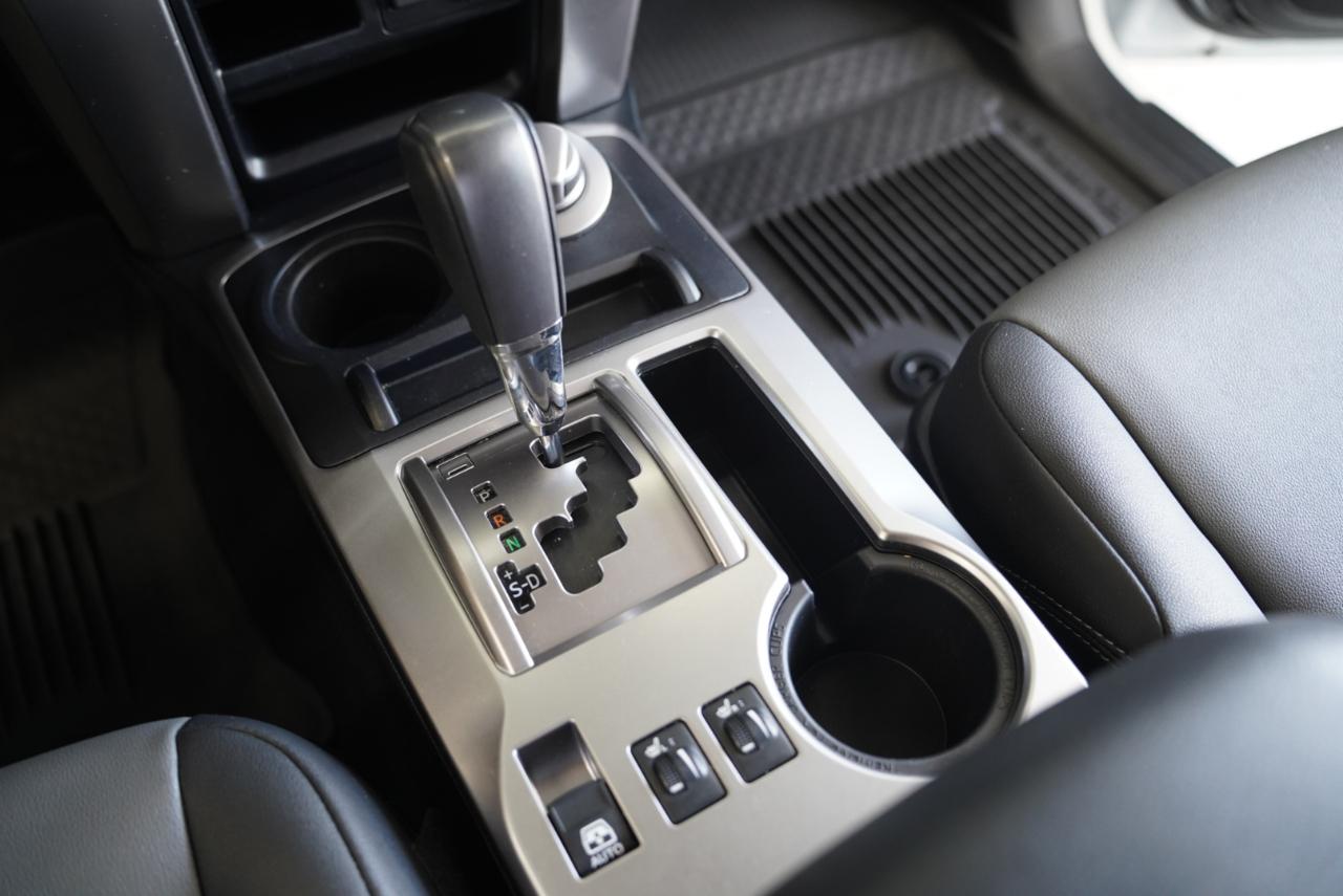 Toyota 4Runner SR5 Premium 4WD 2024