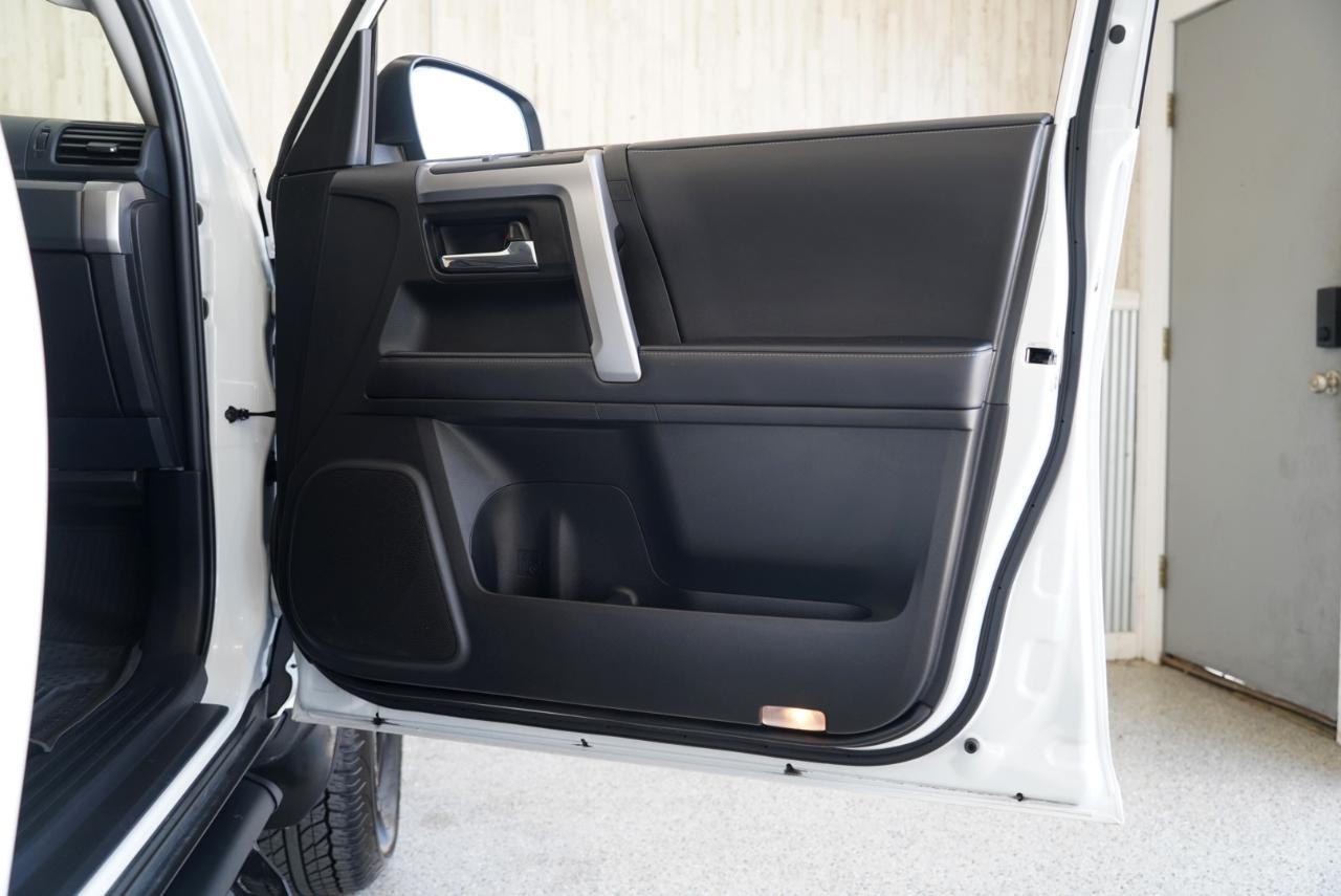 Toyota 4Runner SR5 Premium 4WD 2024