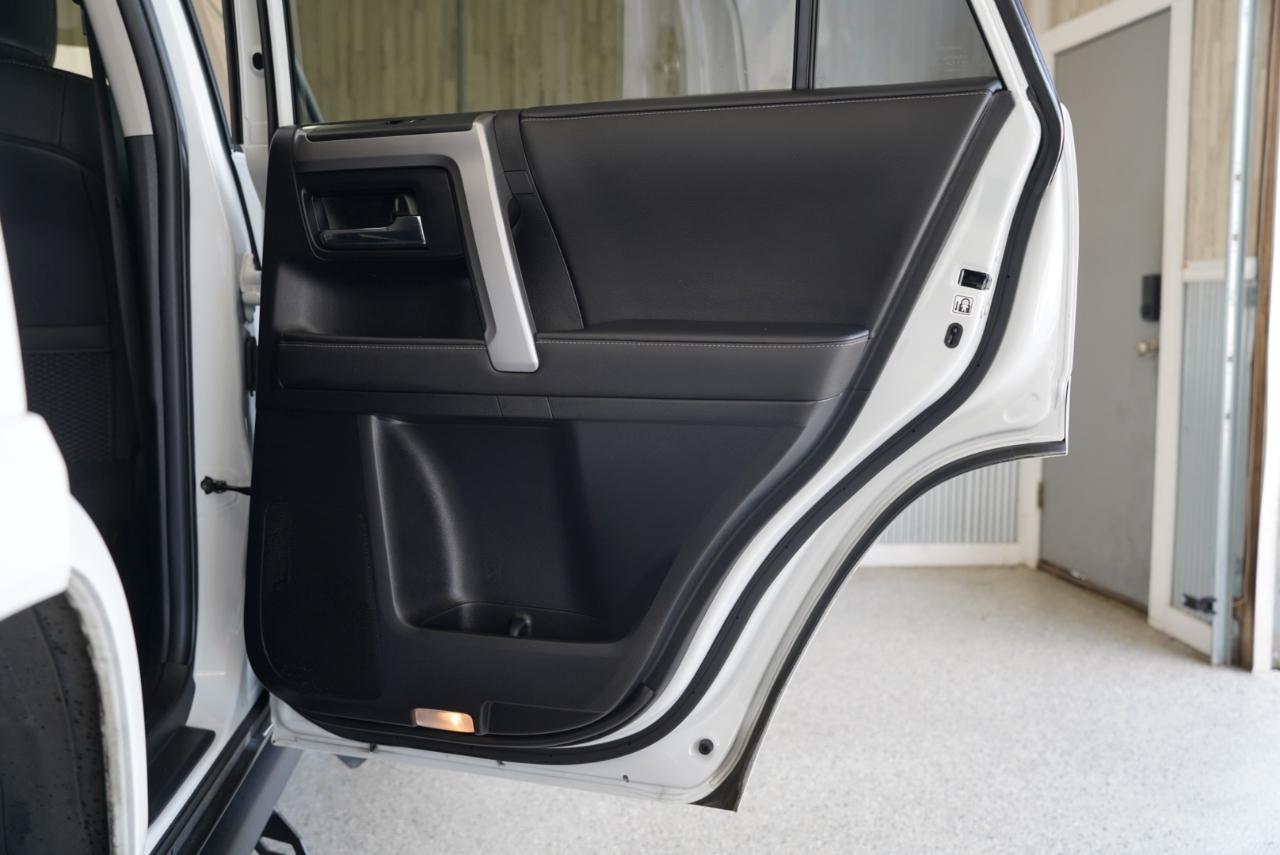 Toyota 4Runner SR5 Premium 4WD 2024