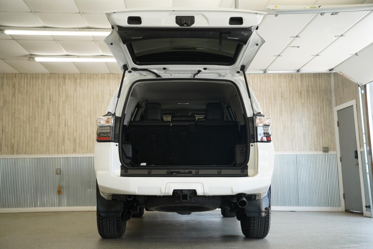 Toyota 4Runner SR5 Premium 4WD 2024