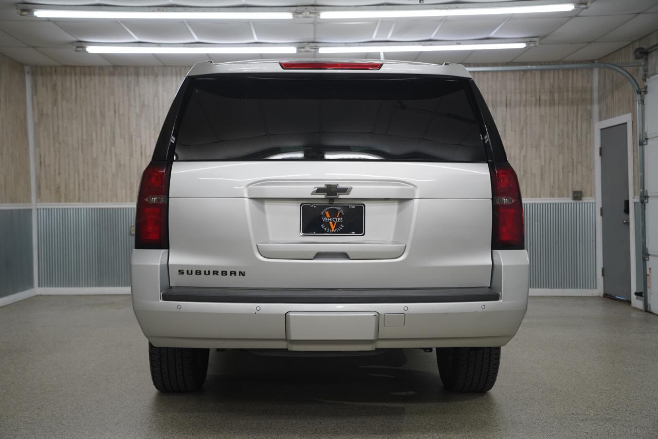 Chevrolet Suburban 4WD 4dr 1500 LT 2019