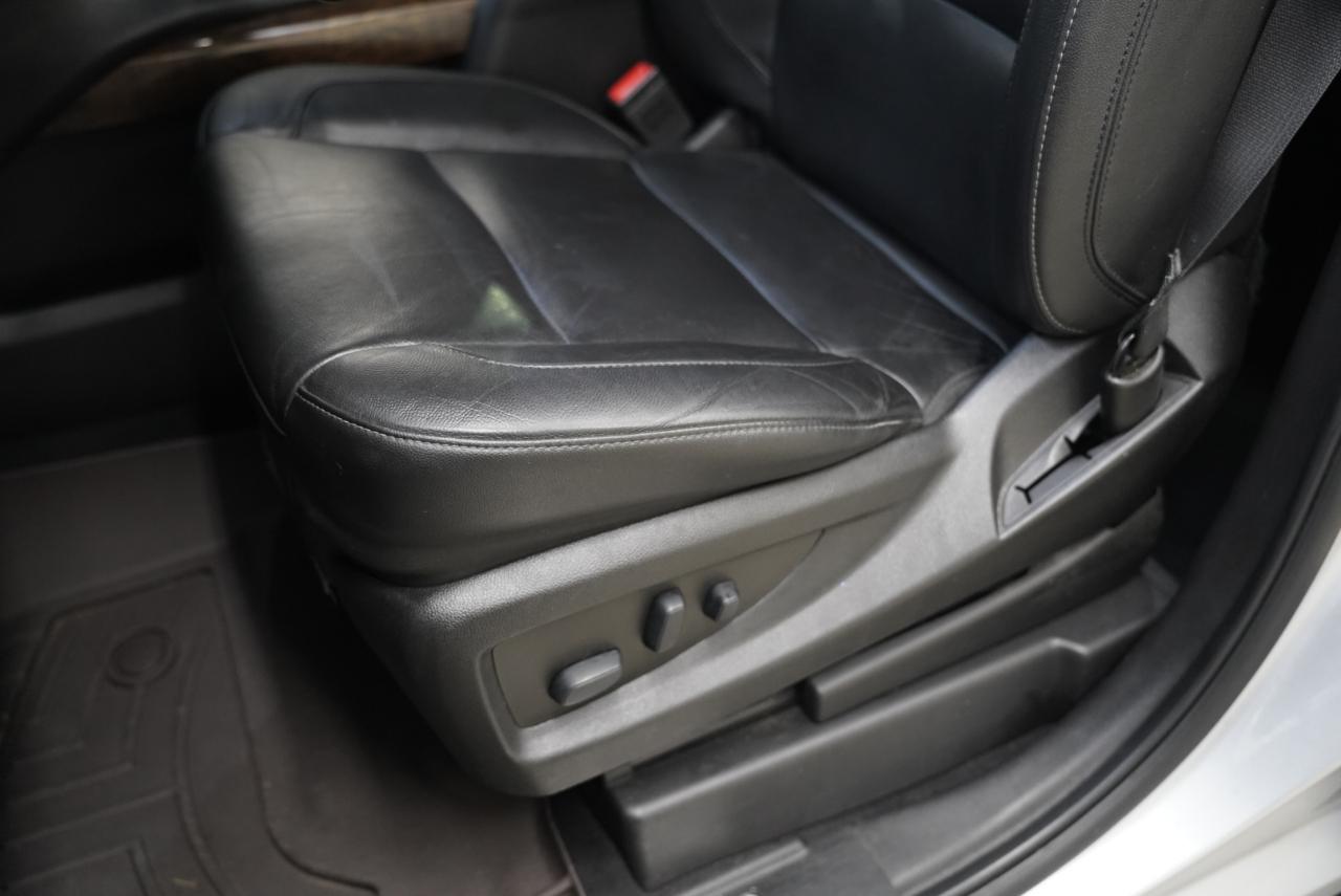 Chevrolet Suburban 4WD 4dr 1500 LT 2019