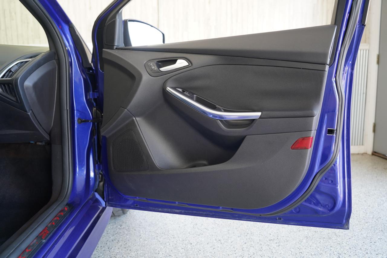 Ford Focus 5dr HB ST 2015