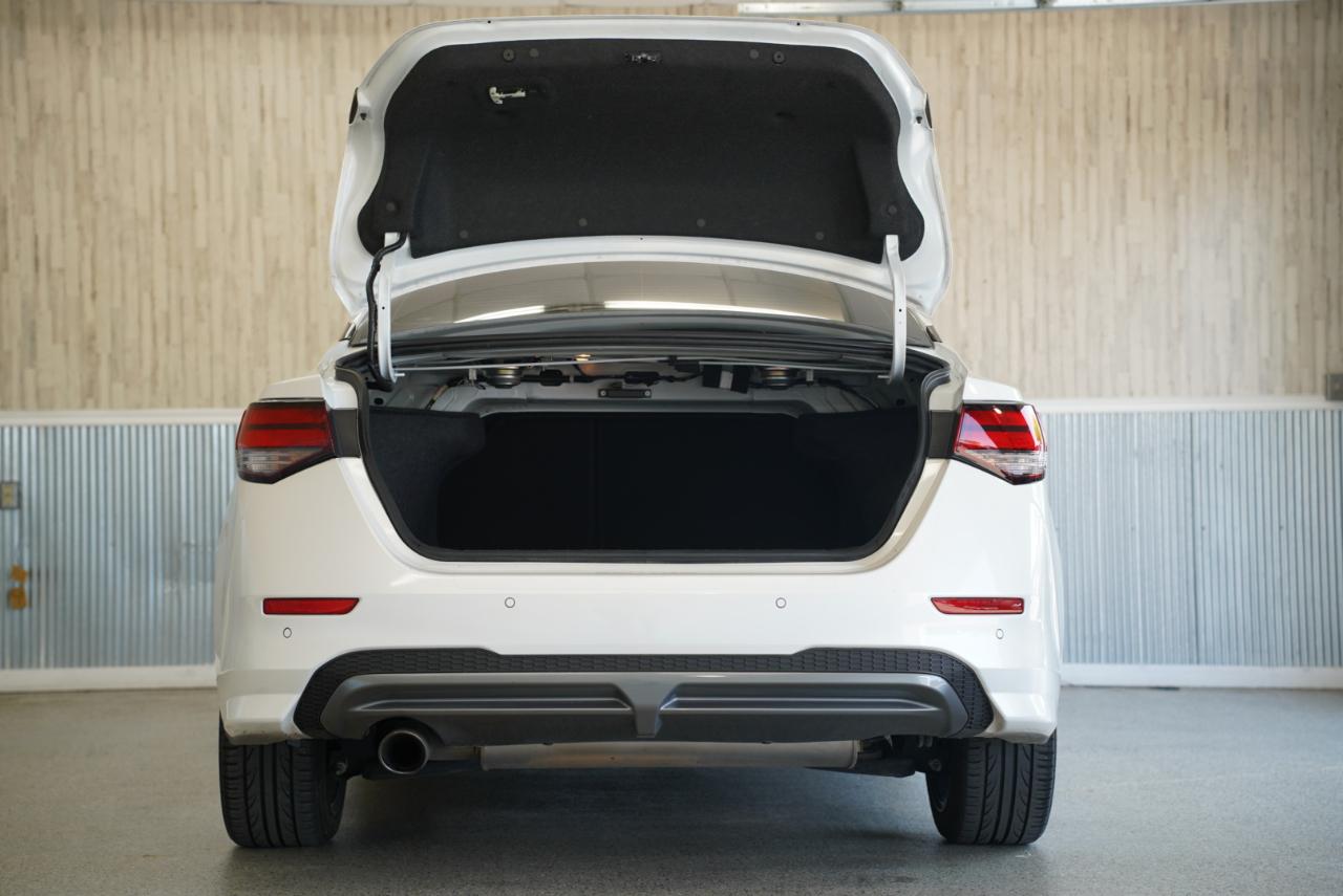 Nissan Sentra SR CVT 2023