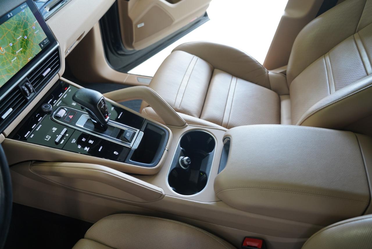 Porsche Cayenne AWD 2020