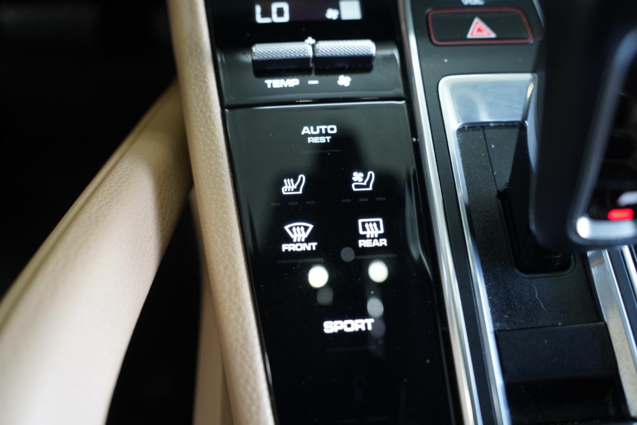 Porsche Cayenne AWD 2020