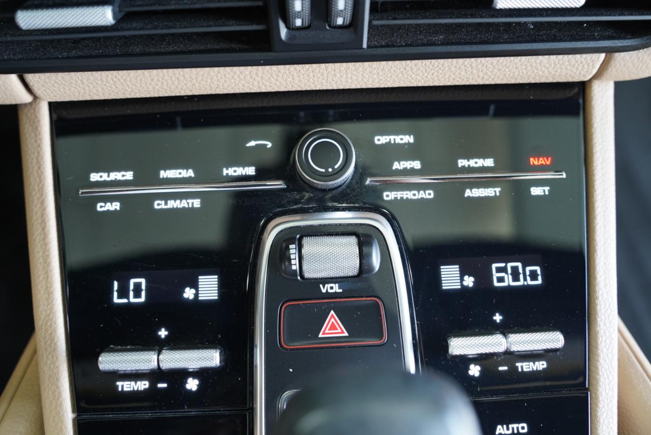 Porsche Cayenne AWD 2020