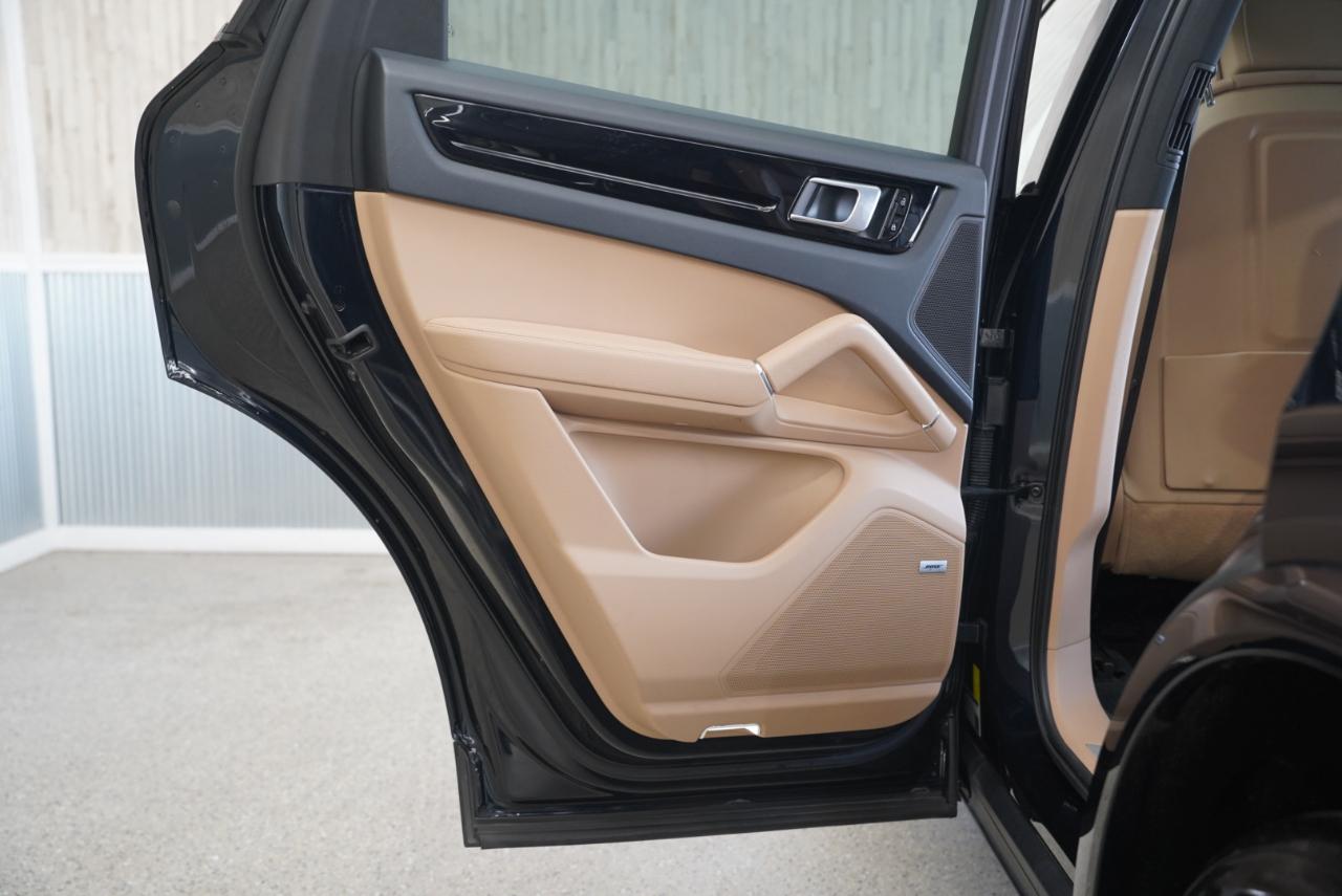 Porsche Cayenne AWD 2020