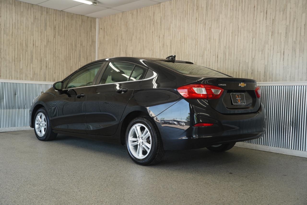 Chevrolet Cruze 4dr Sdn 1.4L LT w/1SD 2017