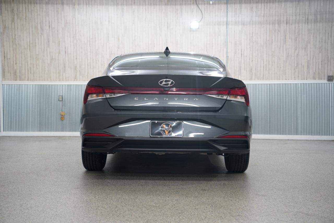 Hyundai Elantra SEL 2023